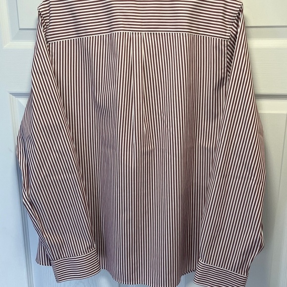 UNTUCKit Button Down Shirt - Picture 2 of 9